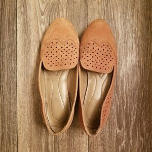 Naturalizer Tan Loafers